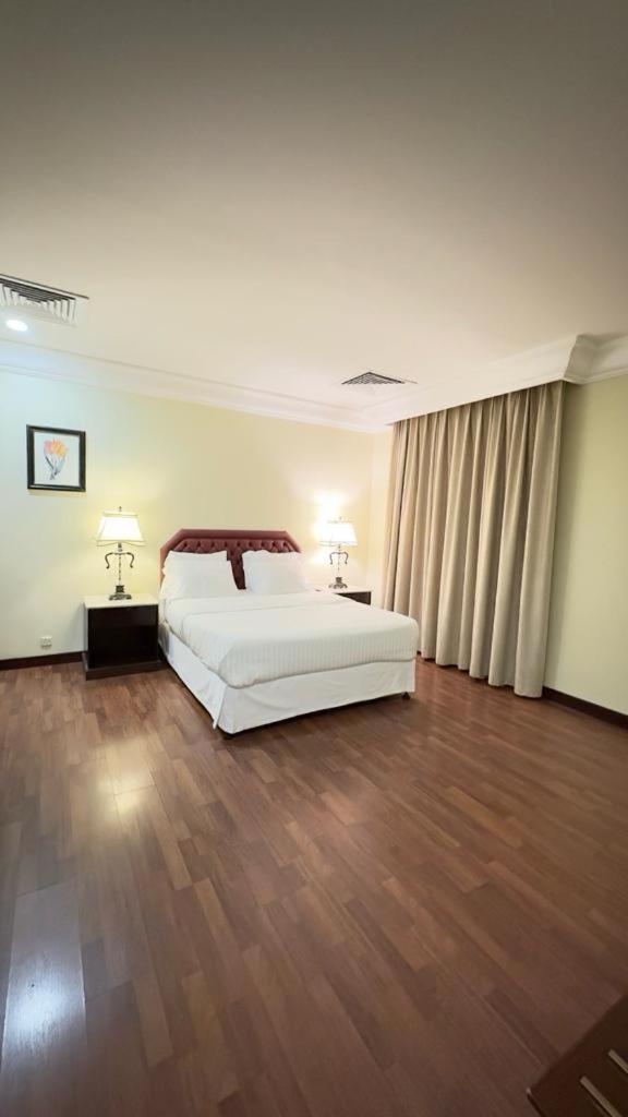 The Palace Suites Al-Chubar Zewnętrze zdjęcie